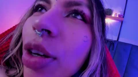 della online show from March 25, 9:21 pm