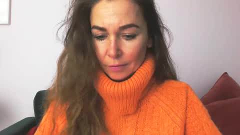 Snapshot of delilah_sweet chatting on September 23, 3:15 pm delilah_sweet online show from September 23, 3:15 pm