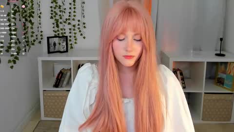 Delilah or Laila online show from September 21, 10:33 pm