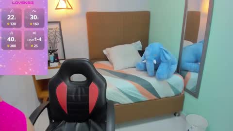 Snapshot of delilaquinn chatting on January 11, 6:44 pm delilaquinn online show from January 11, 6:44 pm