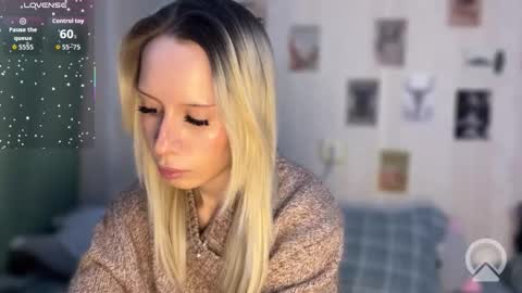 Della online show from February 4, 2:12 pm