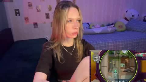 Snapshot of dellacampbell chatting on May 3, 4:24 pm Della online show from May 3, 4:24 pm