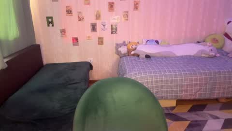 Snapshot of dellacampbell chatting on May 4, 2:24 pm Della online show from May 4, 2:24 pm