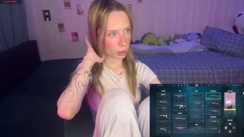 Snapshot of dellacampbell chatting on May 7, 5:18 pm Della online show from May 7, 5:18 pm