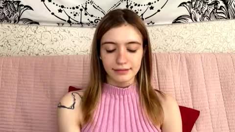 Sia online show from March 22, 1:14 pm