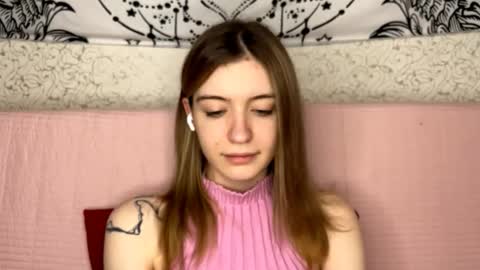 Sia online show from March 28, 1:11 pm