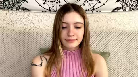 Sia online show from April 15, 1:29 pm