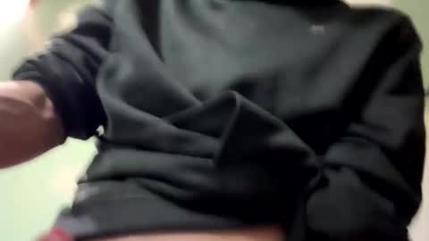 Delly999 online show from April 30, 8:26 pm