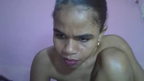 delphine online show from April 21, 4:34 pm