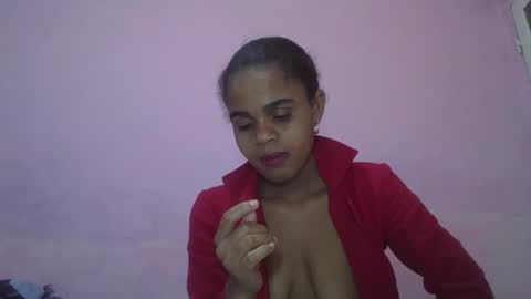 delphine online show from April 22, 4:37 am