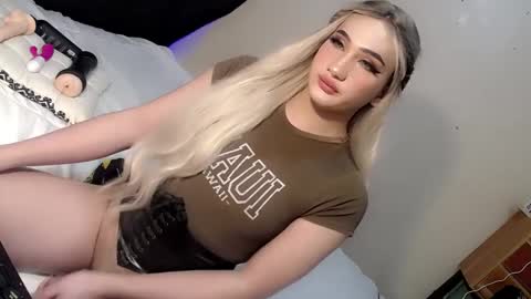 Chesca online show from December 27, 3:20 am