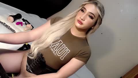 Chesca online show from December 31, 3:34 am