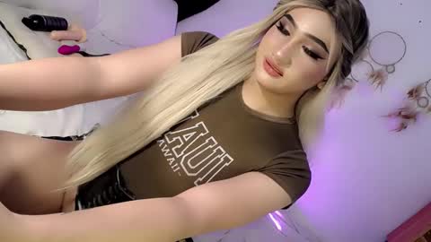 Chesca online show from January 25, 2:03 pm