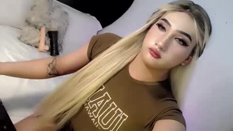 Chesca online show from February 10, 1:14 am