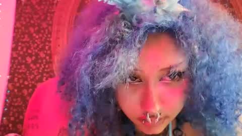 Snapshot of deluxxxeblu chatting on September 20, 2:23 am TankinBody online show from September 20, 2:23 am