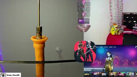 demiii online show from April 21, 9:04 am