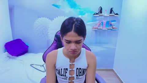 DEMI online show from November 25, 11:43 am