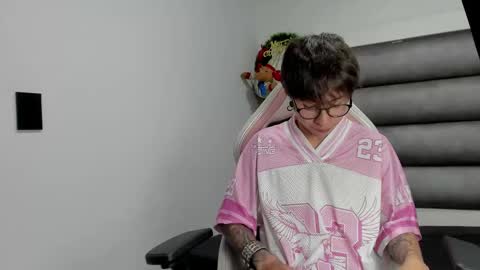 demionix_js online show from December 18, 3:56 am