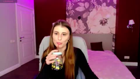 DemmyRose online show from April 19, 9:28 pm