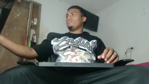 Snapshot of demol_latin chatting on March 13, 10:38 pm MASTER DAV online show from March 13, 10:38 pm