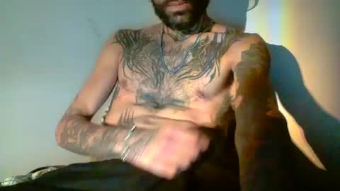 Snapshot of demon_rose_ chatting on July 16, 5:46 am demon_rose_ online show from July 16, 5:46 am