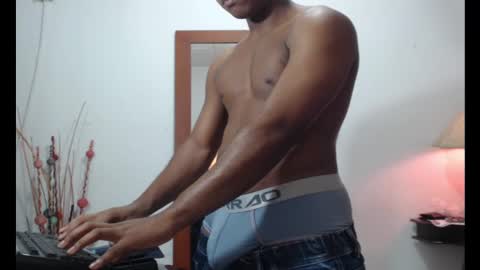 Snapshot of demond_333 chatting on September 13, 1:22 pm DEMOND online show from September 13, 1:22 pm