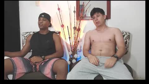 Snapshot of demond_333 chatting on November 17, 2:28 am DEMOND online show from November 17, 2:28 am