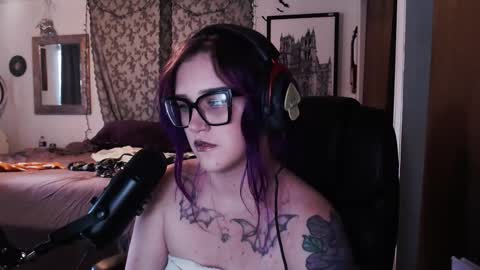 Snapshot of demongf chatting on October 24, 8:49 pm Demoness Mina online show from October 24, 8:49 pm