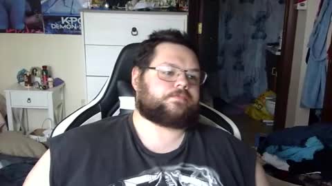 Matthew Cewe online show from April 18, 6:23 pm