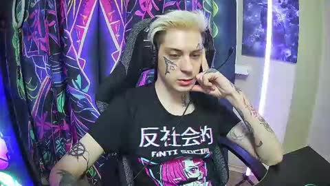 Snapshot of demonic_souls chatting on October 28, 5:59 pm Rick online show from October 28, 5:59 pm