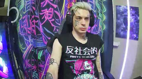 Snapshot of demonic_souls chatting on November 9, 5:22 pm Rick online show from November 9, 5:22 pm