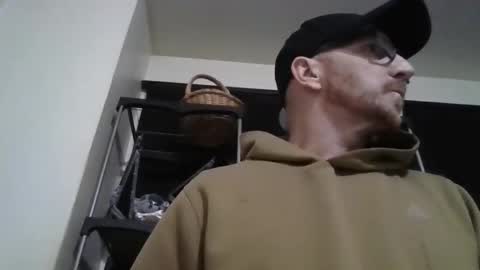 Snapshot of demonicredone chatting on February 28, 11:03 am Redheadsarefuntoo online show from February 28, 11:03 am