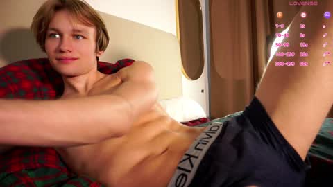 Snapshot of demoninangel chatting on December 27, 10:23 am Dave19  online show from December 27, 10:23 am