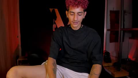 Snapshot of demonkush_ chatting on January 31, 5:09 am DemonKush online show from January 31, 5:09 am