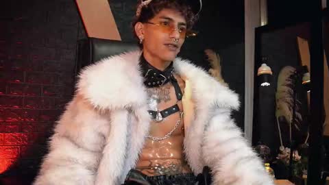Snapshot of demonkush_ chatting on September 16, 8:26 am DemonKush online show from September 16, 8:26 am