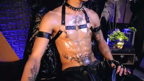Snapshot of demonkush_ chatting on October 5, 3:49 am DemonKush online show from October 5, 3:49 am