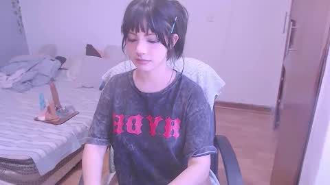 Denisse    schedule Monday to Friday 1300-1900 mexican time Saturday-maybe it could be a surprise IDEPENDENT MODEL online show from February 25, 11:03 pm