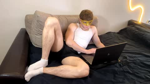 Snapshot of deniel_horny chatting on May 14, 8:21 am Deni online show from May 14, 8:21 am