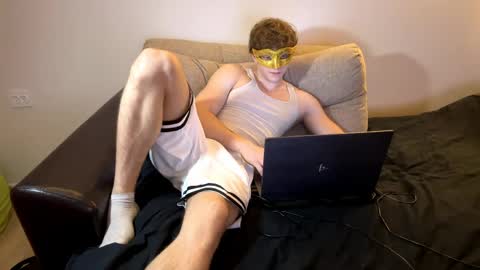 Snapshot of deniel_horny chatting on May 29, 9:02 pm Deni online show from May 29, 9:02 pm