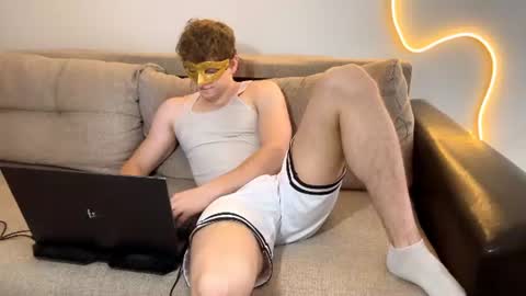 Snapshot of deniel_horny chatting on June 17, 8:50 am Deni online show from June 17, 8:50 am