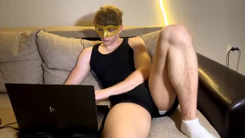 Snapshot of deniel_horny chatting on June 27, 5:51 pm Deni online show from June 27, 5:51 pm