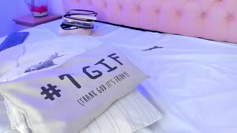 denisse_logan online show from March 13, 4:08 am