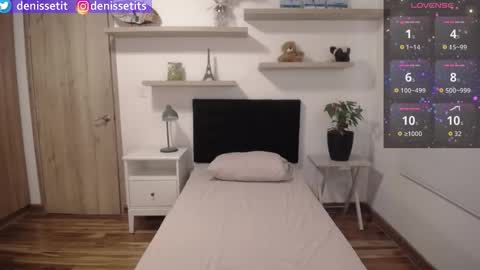    online show from October 6, 8:28 pm