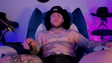 Oliver online show from February 1, 7:34 pm