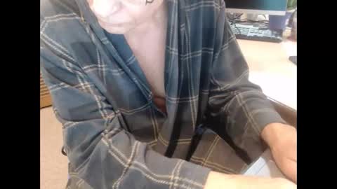 Snapshot of denn_jett chatting on February 15, 11:52 am Den Jet online show from February 15, 11:52 am