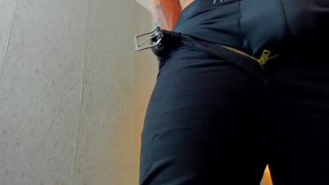 dennis_cox_ online show from January 19, 6:21 pm