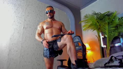 dennis_cox_ online show from February 6, 1:43 pm