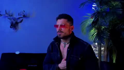 dennis_cox_ online show from March 15, 8:37 pm