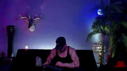 dennis_cox_ online show from March 26, 7:19 pm