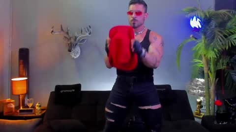 dennis_cox_ online show from April 23, 11:20 am